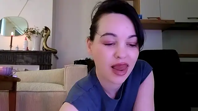 Lilie romeo online show from 02-10-25, 03:53