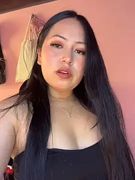 Noa Sakura  online show from 03-25-26, 08:59