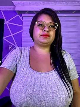 MiiaaJoness online show from 09-11-25, 02:50