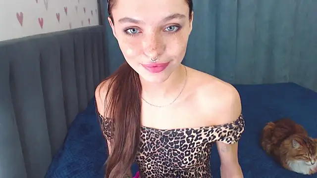 ChloeSunny online show from 11-10-25, 02:27