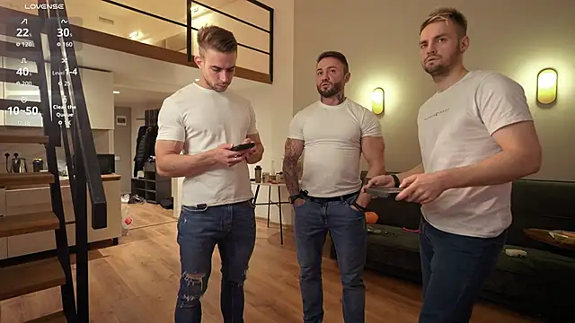 enjoy me online show from 10-04-25, 03:43