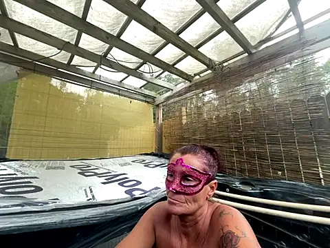 Snapshot of prainxxx22 chatting on 10-26-25, 06:14 prainxxx22 online show from 10-26-25, 06:14