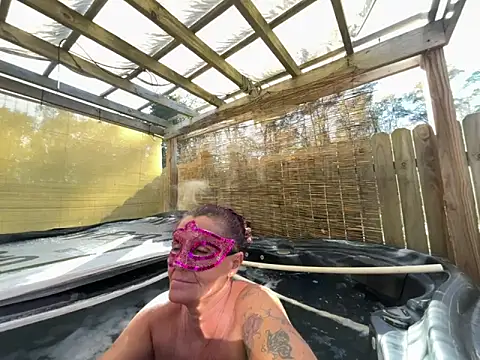 Snapshot of prainxxx22 chatting on 11-11-25, 07:25 prainxxx22 online show from 11-11-25, 07:25