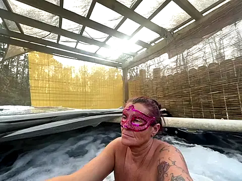 Snapshot of prainxxx22 chatting on 12-17-25, 07:09 prainxxx22 online show from 12-17-25, 07:09