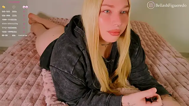 Snapshot of IsabellaFigueredo__ chatting on 01-11-26, 12:21 IsabellaFigueredo online show from 01-11-26, 12:21