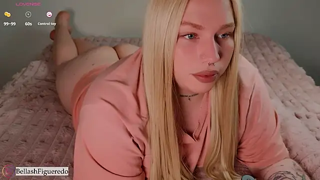 Snapshot of IsabellaFigueredo__ chatting on 02-11-26, 06:51 IsabellaFigueredo online show from 02-11-26, 06:51