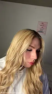 Snapshot of IsabellaFigueredo__ chatting on 02-28-26, 12:00 IsabellaFigueredo online show from 02-28-26, 12:00