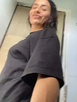 ayy falcon online show from 12-25-24, 07:02