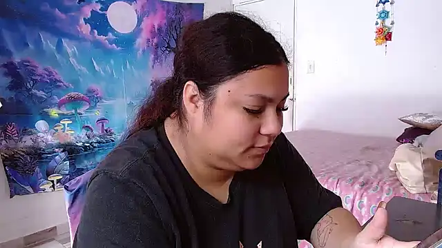 girl milk2 online show from 12-23-24, 03:01