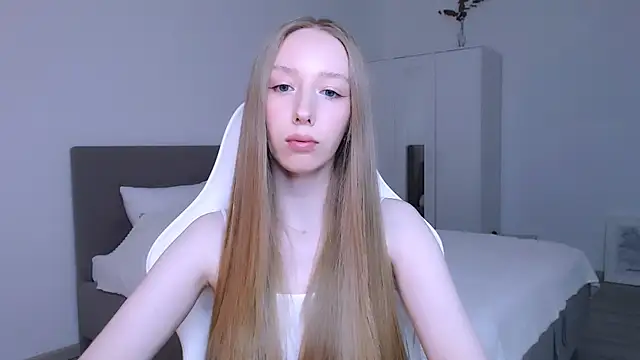 Luna insniity online show from 11-20-25, 08:08