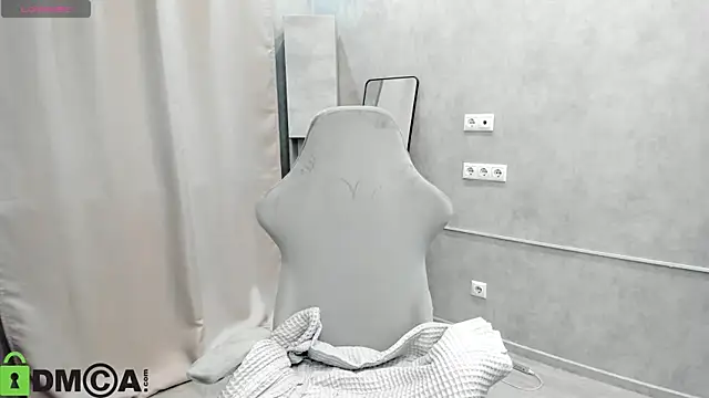 Snapshot of Donna_Evans chatting on 11-10-25, 11:59 Donna Evans online show from 11-10-25, 11:59