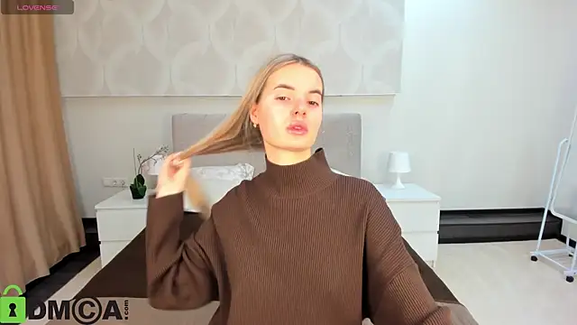 Snapshot of Donna_Evans chatting on 11-25-25, 11:49 Donna Evans online show from 11-25-25, 11:49