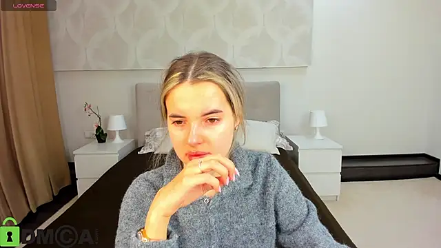 Donna Evans online show from 04-19-26, 12:00