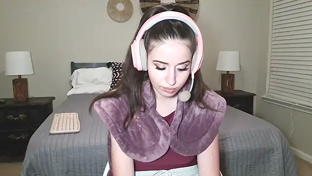 alisonfields online show from 07-17-26, 04:41