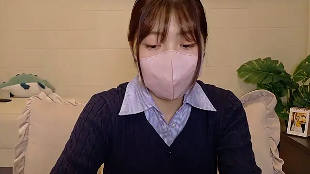 Snapshot of SUZU_ chatting on 05-01-26, 01:05 SUZU online show from 05-01-26, 01:05
