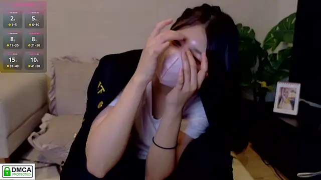 Snapshot of SUZU_ chatting on 05-12-26, 11:18 SUZU online show from 05-12-26, 11:18