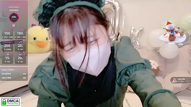 Snapshot of SUZU_ chatting on 06-06-26, 12:21 SUZU online show from 06-06-26, 12:21