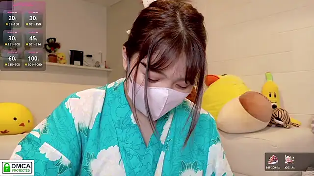 Snapshot of SUZU_ chatting on 07-07-26, 12:53 SUZU online show from 07-07-26, 12:53