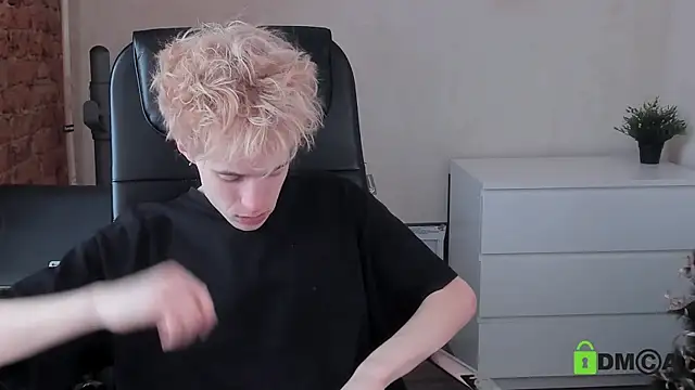  tokyo ghoul online show from 04-24-26, 10:28