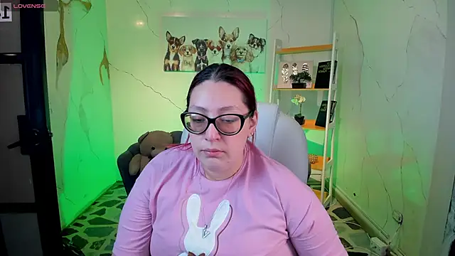 NiickyJones online show from 11-17-25, 05:41