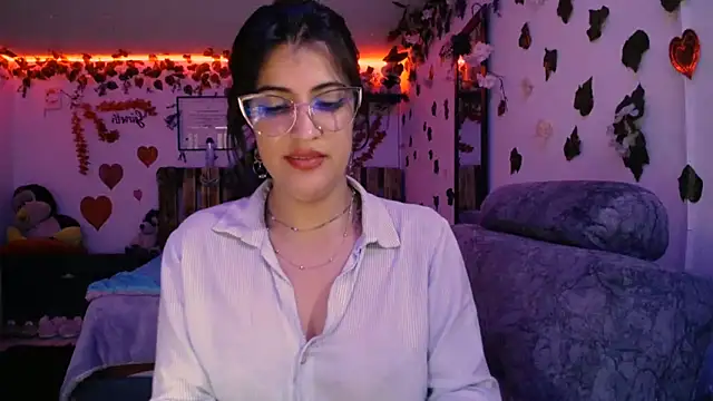 Snapshot of azahar__ziiz chatting on 03-03-25, 08:43 azahar ziiz online show from 03-03-25, 08:43