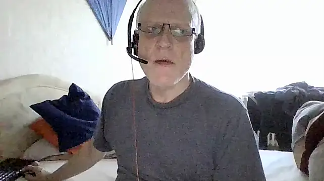 Snapshot of HornyRalfi55 chatting on 02-15-25, 03:39 HornyRalfi55 online show from 02-15-25, 03:39