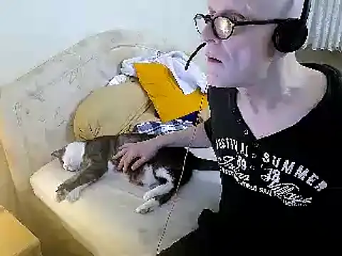 Snapshot of HornyRalfi55 chatting on 03-12-25, 05:38 HornyRalfi55 online show from 03-12-25, 05:38