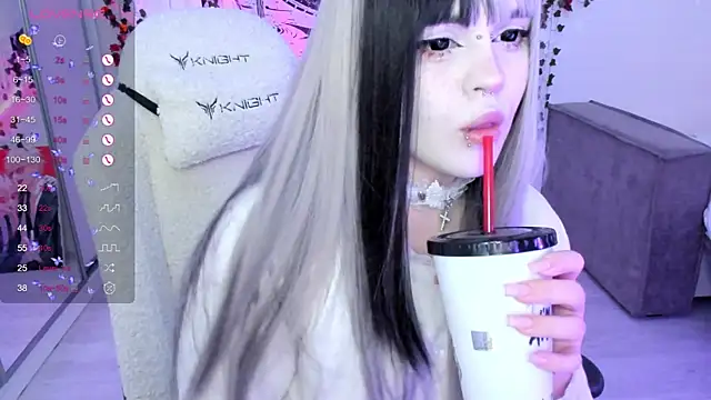 SelenaCute online show from 11-14-25, 12:15