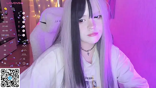 SelenaCute online show from 02-12-26, 07:14