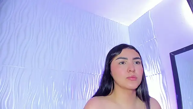 Snapshot of Abby__colins chatting on 12-17-25, 04:57 Abby colins online show from 12-17-25, 04:57