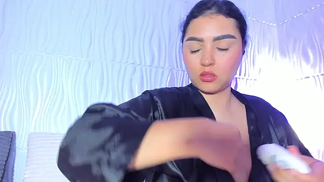 Abby  colins online show from 04-24-26, 07:38