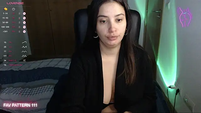 AnnaQueen online show from 01-14-25, 06:56