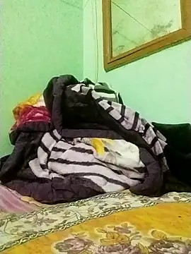 Snapshot of Skkumar2022 chatting on 11-20-25, 04:18 Skkumar2022 online show from 11-20-25, 04:18