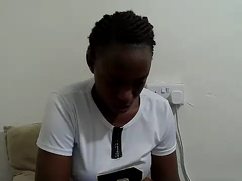 lizbela1 online show from 06-05-26, 09:42