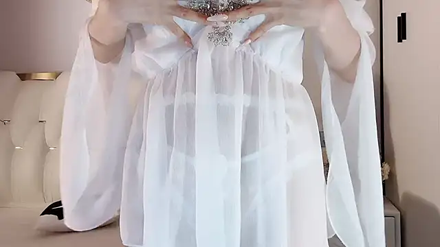 Snapshot of lvy-w chatting on 01-12-25, 04:18 lvy-w online show from 01-12-25, 04:18