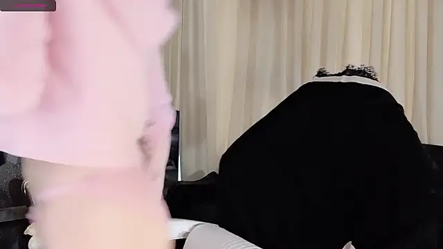 Snapshot of lvy-w chatting on 01-15-26, 05:56 lvy-w online show from 01-15-26, 05:56