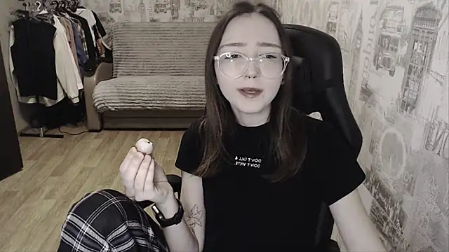 Snapshot of AmeliaKamishiro chatting on 01-10-25, 04:30 AmeliaKamishiro online show from 01-10-25, 04:30