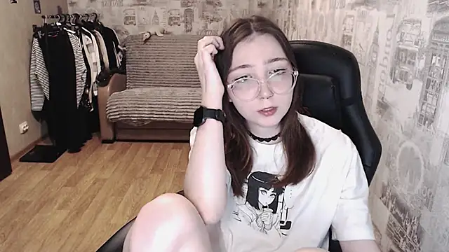 Snapshot of AmeliaKamishiro chatting on 03-18-25, 05:42 AmeliaKamishiro online show from 03-18-25, 05:42