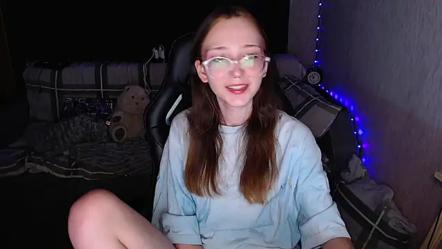 Snapshot of AmeliaKamishiro chatting on 10-17-25, 10:12 AmeliaKamishiro online show from 10-17-25, 10:12