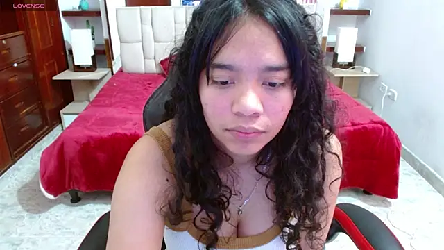 Snapshot of laureentt_ chatting on 02-28-25, 06:32 laureentt online show from 02-28-25, 06:32