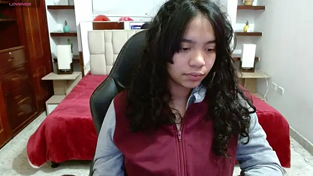 Snapshot of laureentt_ chatting on 03-01-25, 03:10 laureentt online show from 03-01-25, 03:10