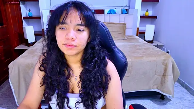 Snapshot of laureentt_ chatting on 10-07-25, 03:14 laureentt online show from 10-07-25, 03:14