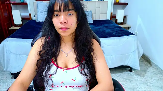 Snapshot of laureentt_ chatting on 10-22-25, 03:07 laureentt online show from 10-22-25, 03:07