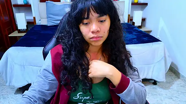 Snapshot of laureentt_ chatting on 11-22-25, 03:16 laureentt online show from 11-22-25, 03:16