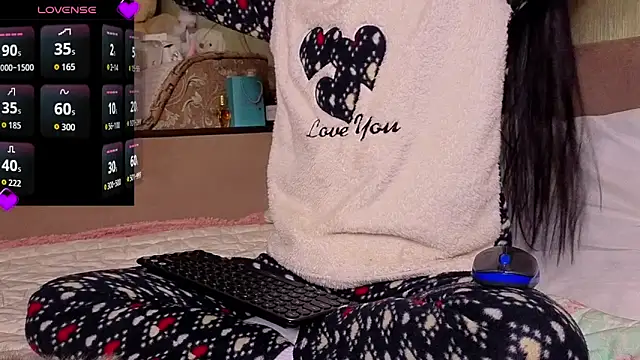 Snapshot of Miss_Flexi_fit chatting on 10-21-25, 07:36 Miss Flexi fit online show from 10-21-25, 07:36