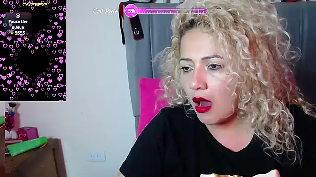 Snapshot of MariaJoseBarraza chatting on 02-09-25, 10:43 MariaJoseBarraza online show from 02-09-25, 10:43