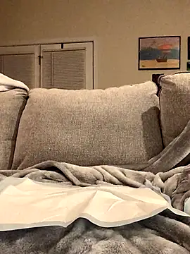 Snapshot of SweetHoneyBunz chatting on 11-24-25, 12:32 SweetHoneyBunz online show from 11-24-25, 12:32