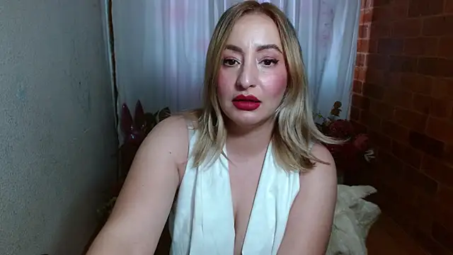 Snapshot of rashellroses22 chatting on 12-17-24, 07:15 rashellroses22 online show from 12-17-24, 07:15