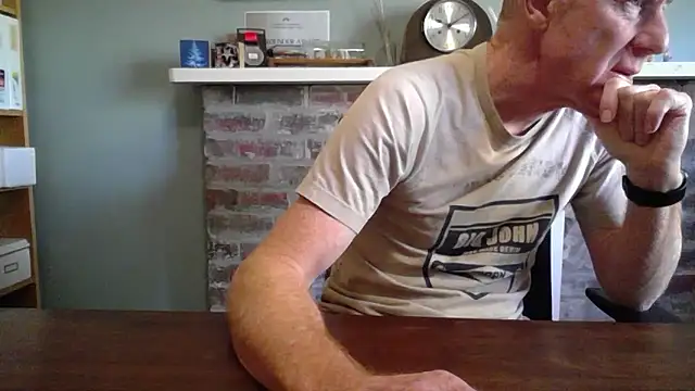 jiggy77777 online show from 02-24-25, 11:41