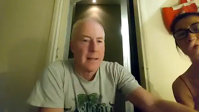 jiggy77777 online show from 10-22-25, 04:46